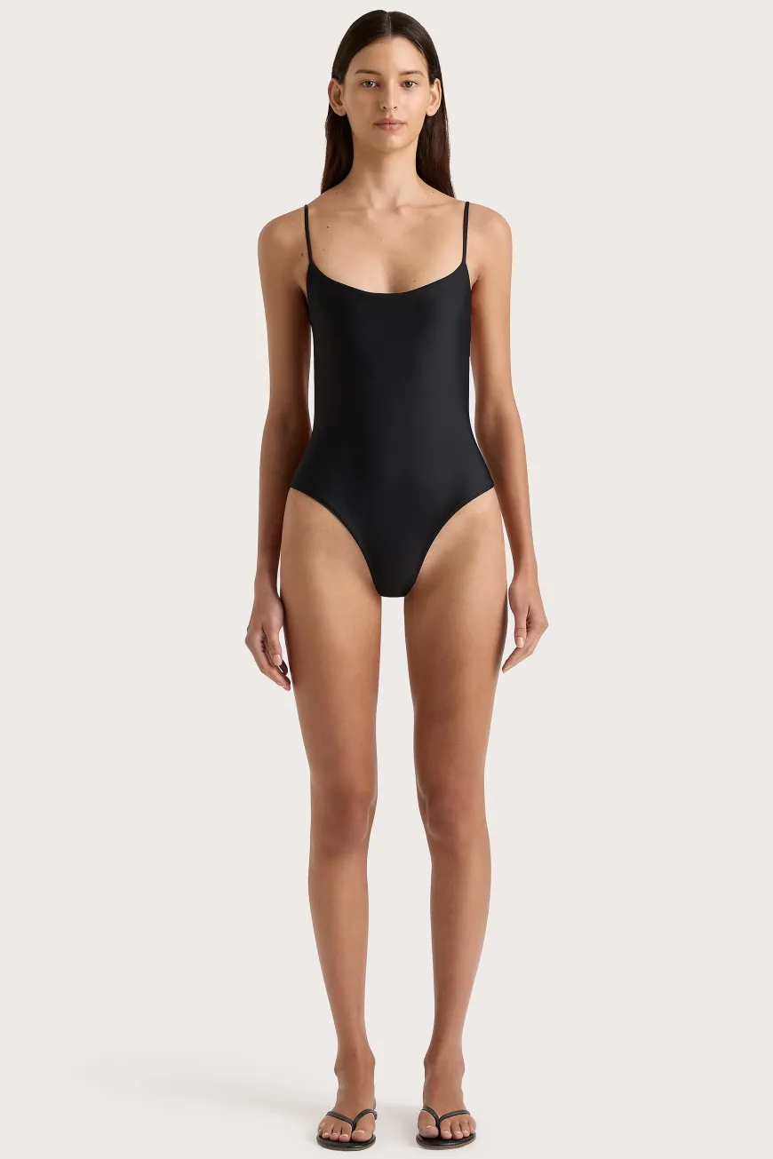 Cabo String One Piece Black